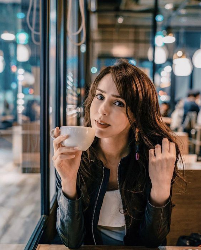Stefanie Joosten Sexy