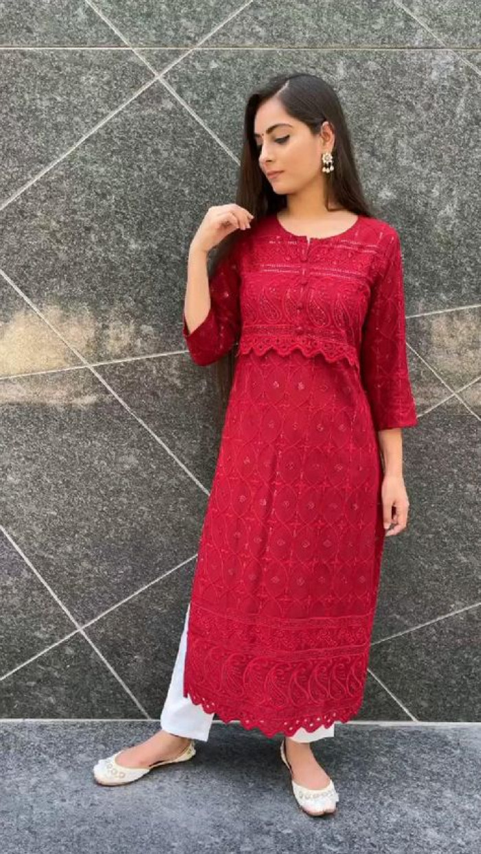 Red kurti look