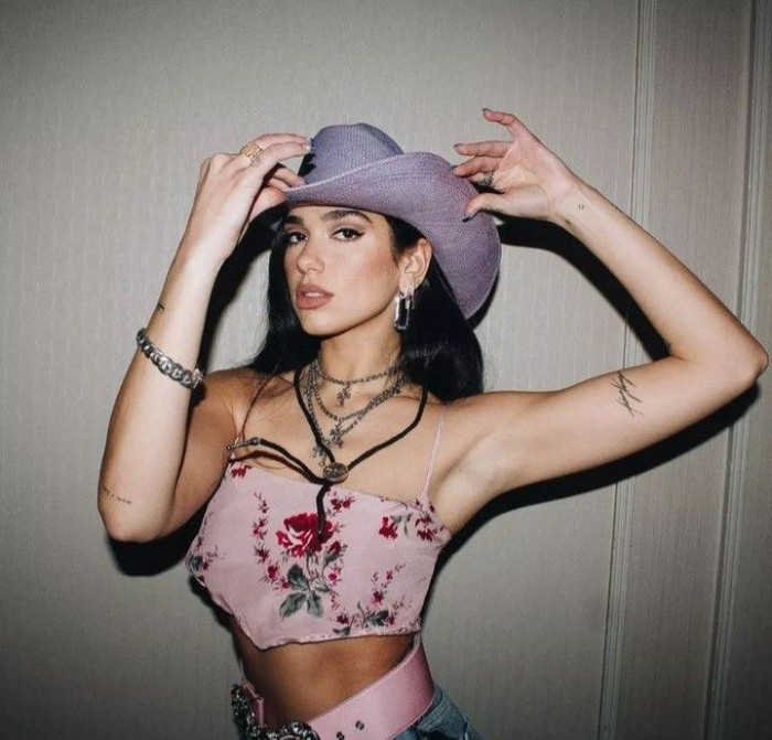 Dua Lipa Sexy Cowgirl Look