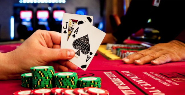 Blackjack vs. Roulette – Odds Comparison And Other Parameters