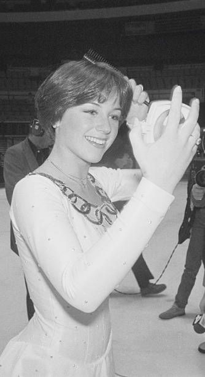 Dorothy Hamill haircut