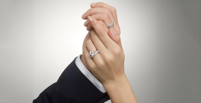 From Tradition to Personalization: The Story of Custom Diamond Engagement Rings