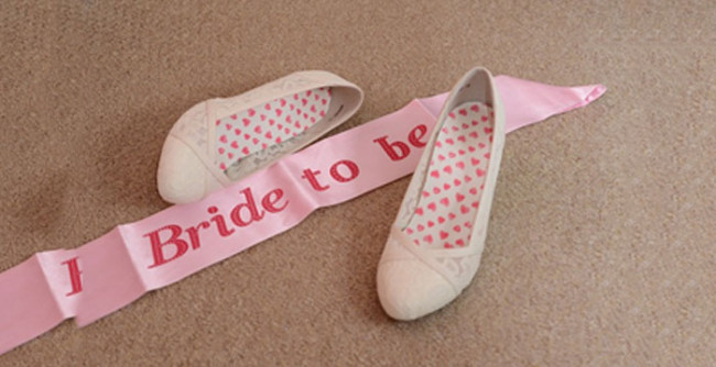Must have accessories to match your wedding dress