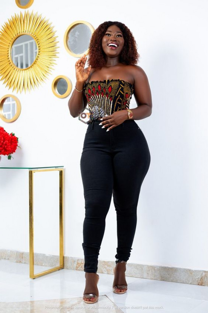 Plus Size Ankara Tops On Jeans 7