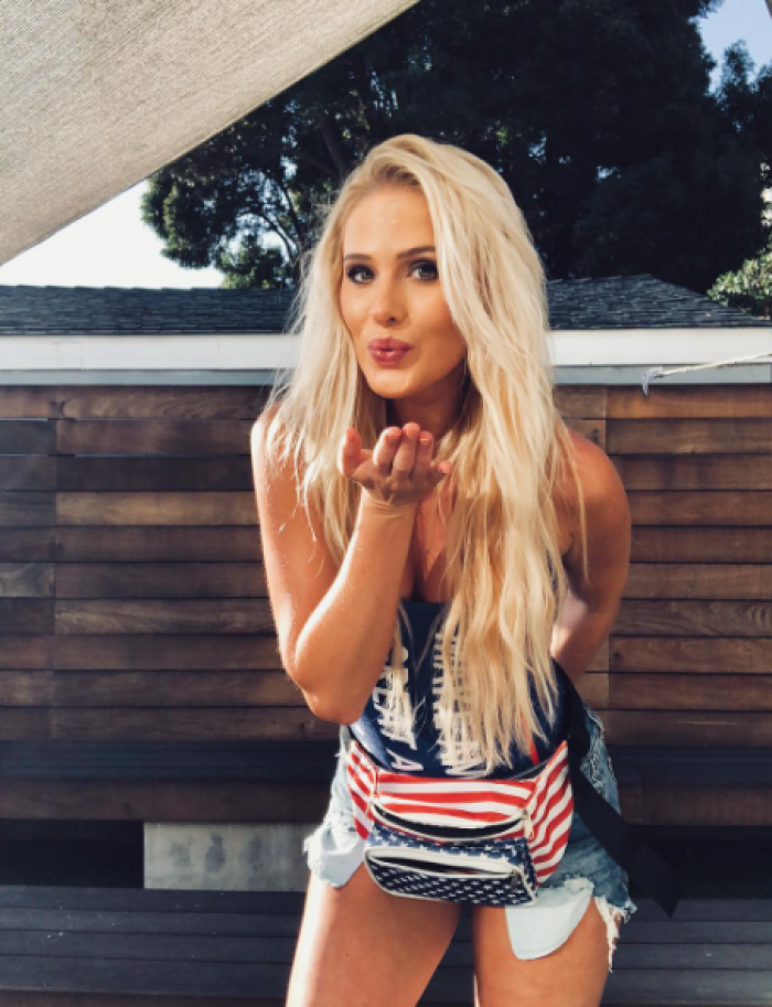 Hot Tomi Lahren